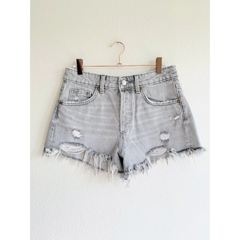 Zara High Rise Distressed Cut Off Denim Shorts with Holes in Light Gray size 4